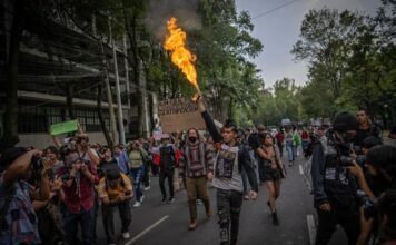 Hundreds marched in Mexico City to protest against gentrification